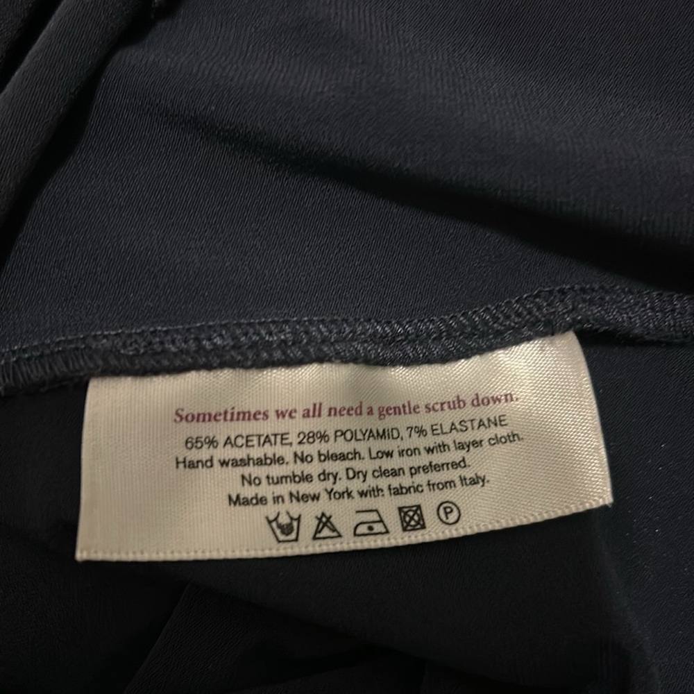 Beautiful blouse - Picture 3 of 3